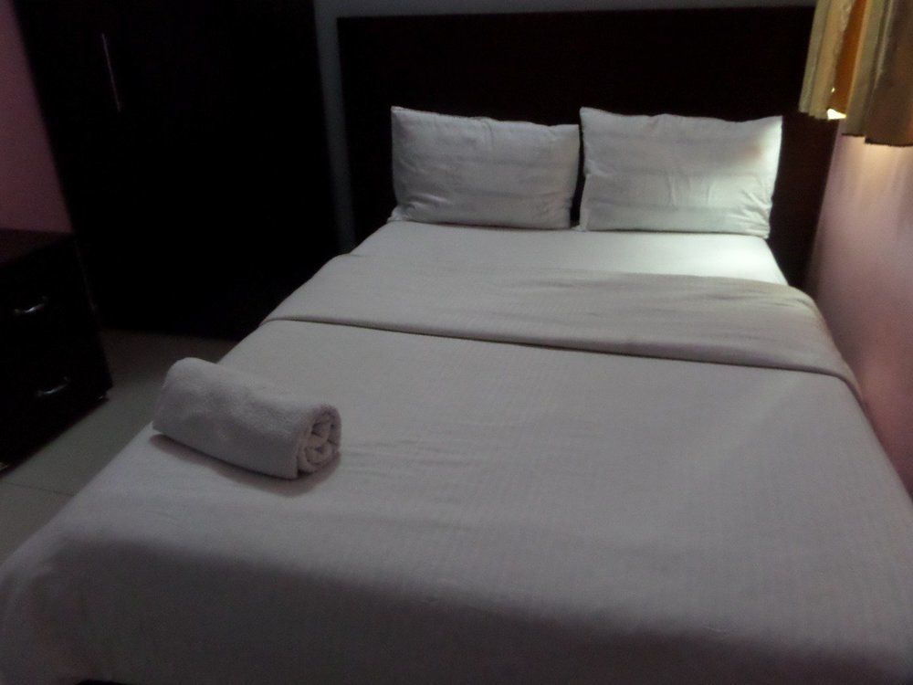 Flamingo Hotel Festac Town Eksteriør billede