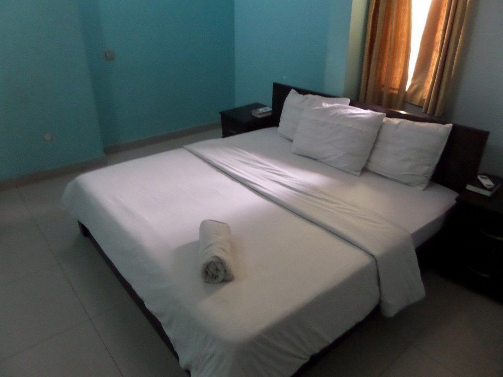 Flamingo Hotel Festac Town Eksteriør billede